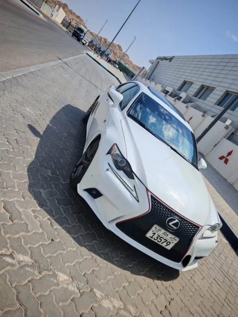 2016 Lexus IS in Dubai