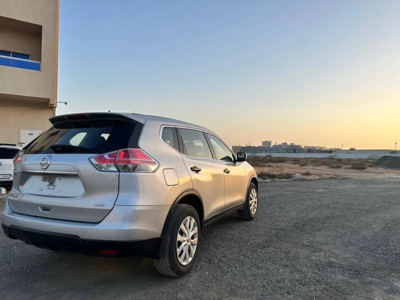 2016 Nissan Rogue in Dubai