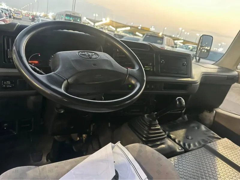 2019 تويوتا كوستر in Dubai