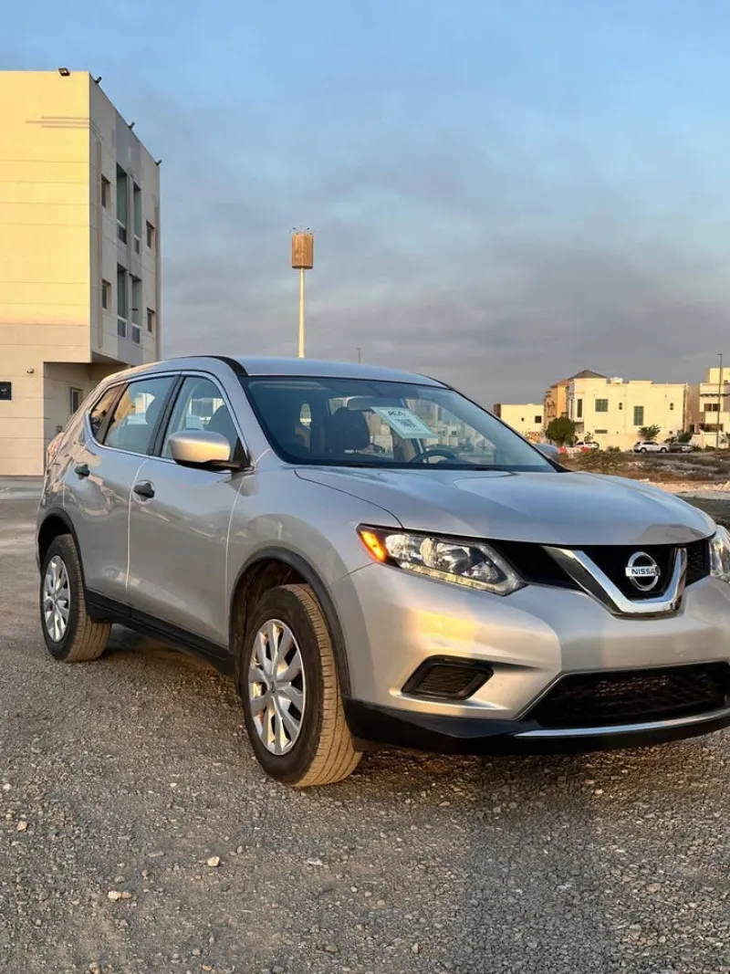 2016 Nissan Rogue in Dubai