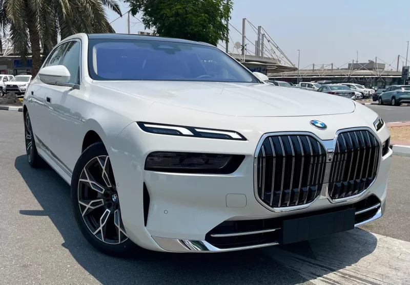 2016 بي أم دابليو الفئة - 7 in Dubai