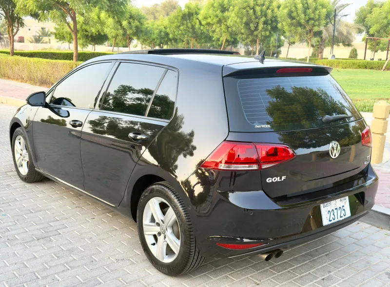 2016 فولجس فاجن جولف in Dubai
