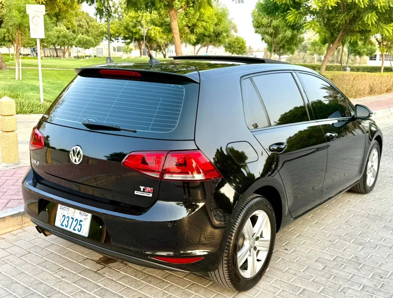 2016 فولجس فاجن جولف in Dubai