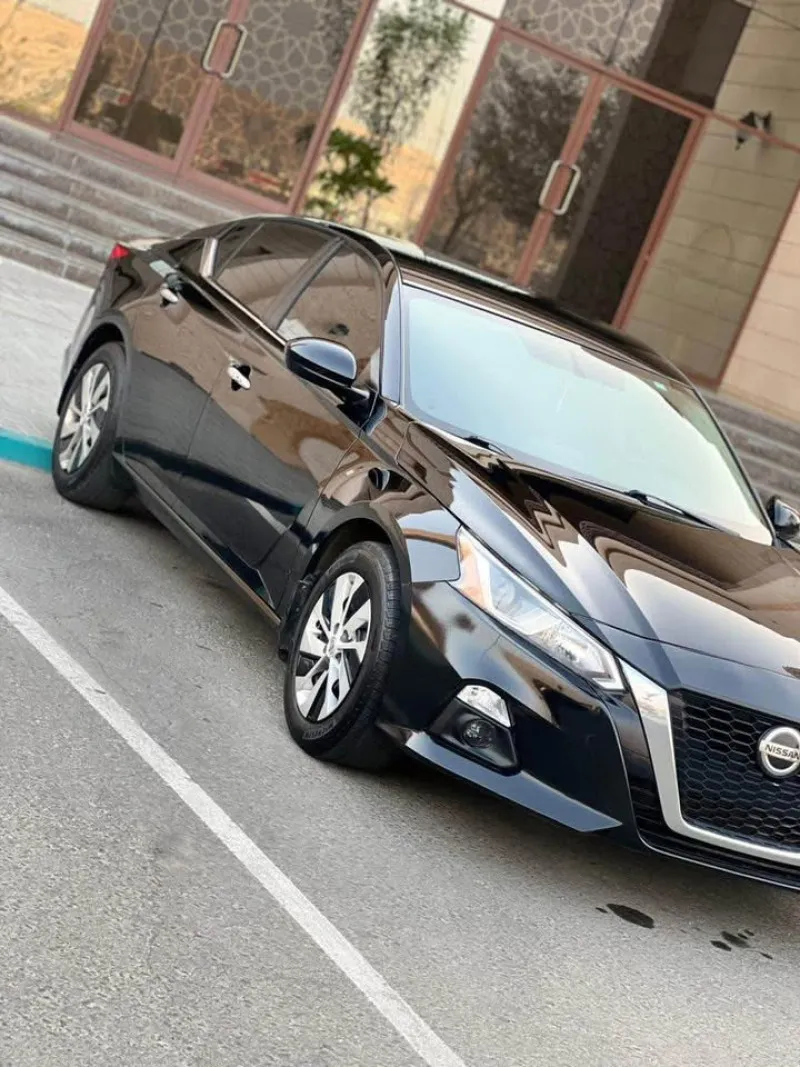 2019 نيسان آلتيما in Dubai