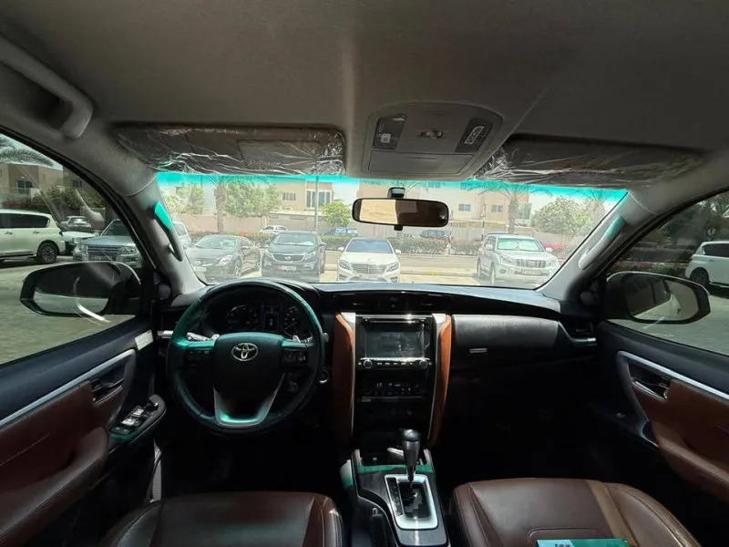 2017 Toyota Fortuner in Dubai