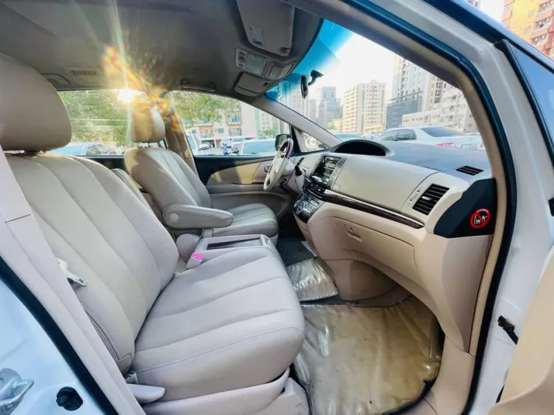 2014 Toyota Avalon in Dubai