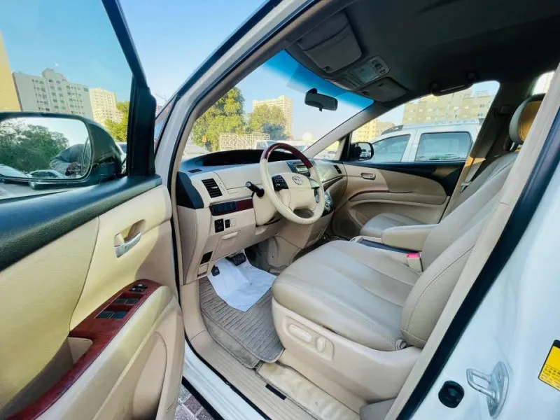 2014 Toyota Avalon in Dubai