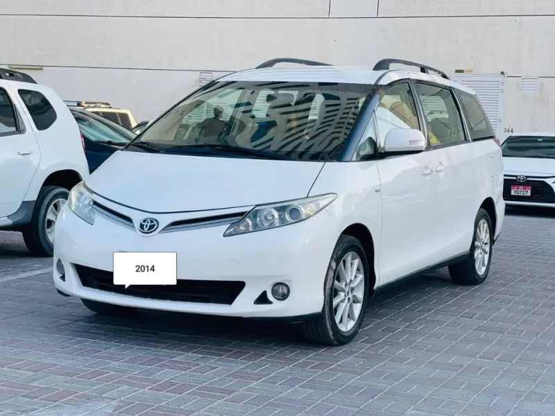 2014 Toyota Avalon in Dubai