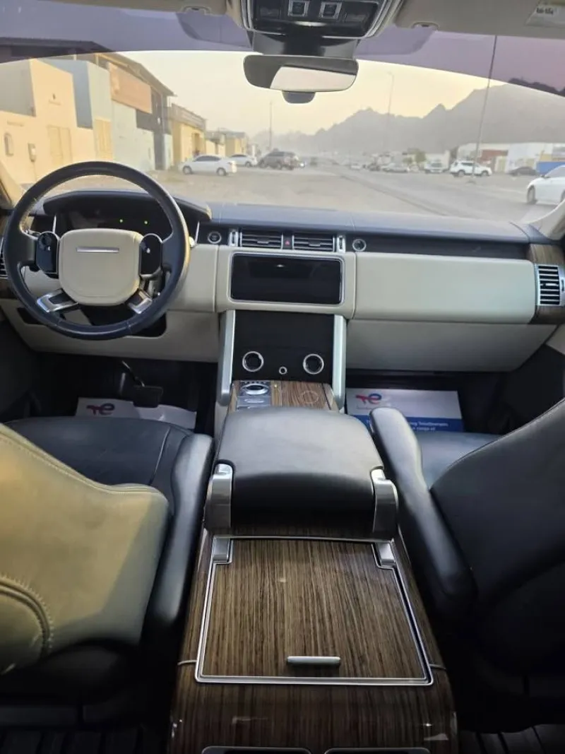 2020 Land Rover Range Rover in Dubai
