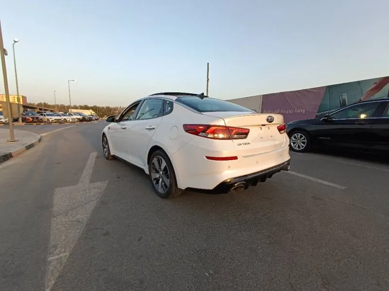2019 Kia Optima in Dubai