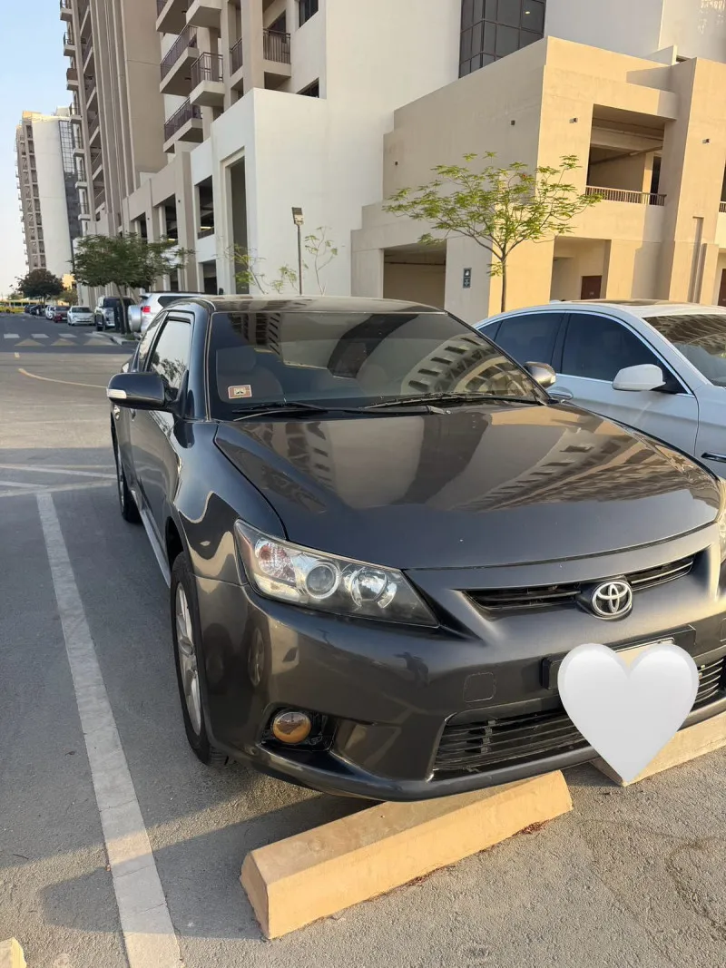 2011 تويوتا زيلاس in Dubai