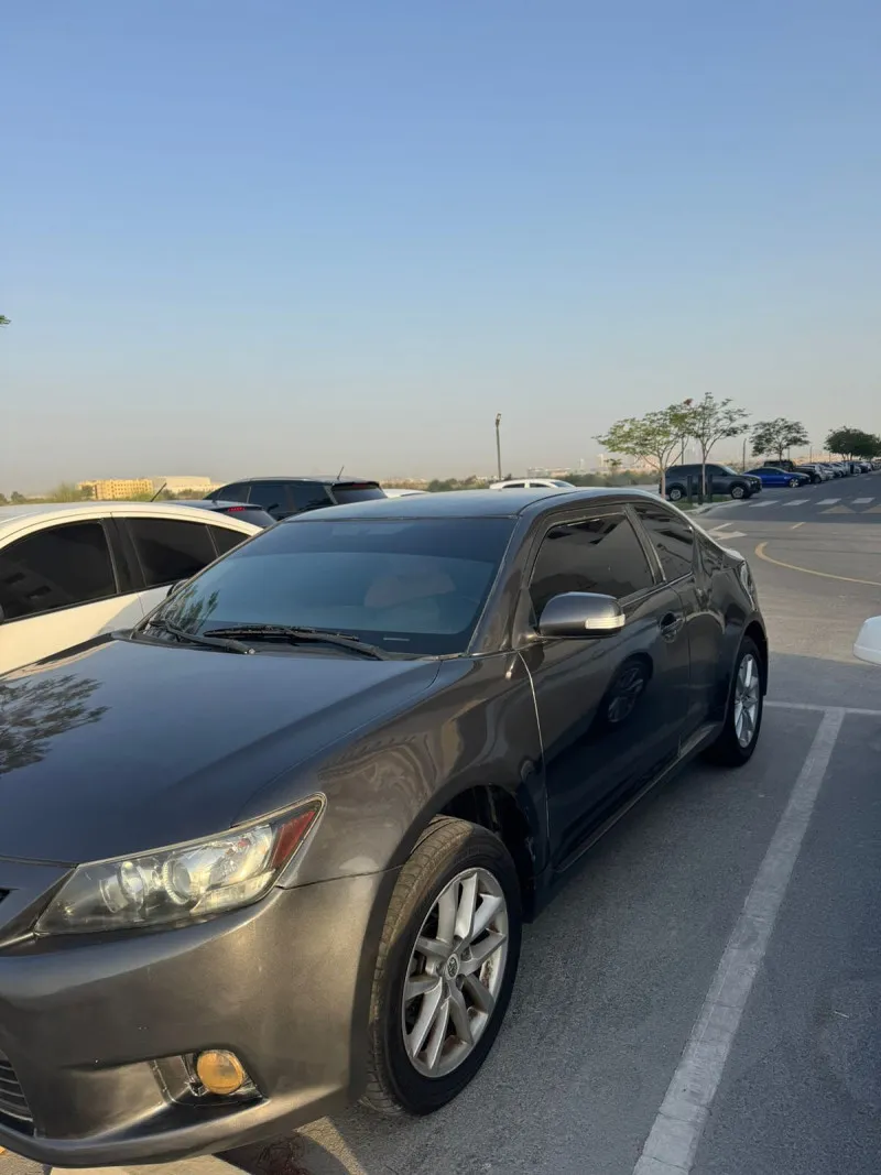 2011 تويوتا زيلاس in Dubai
