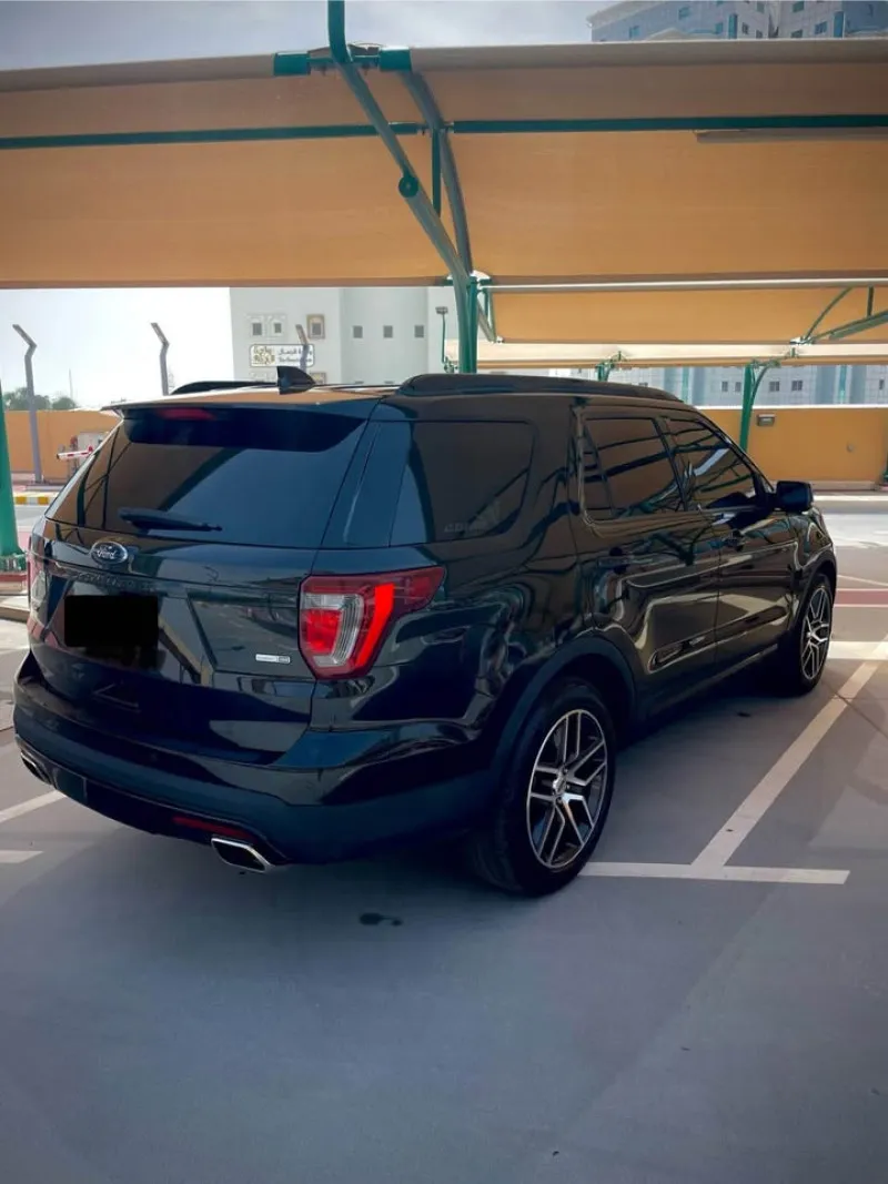 2016 Ford Explorer in Dubai