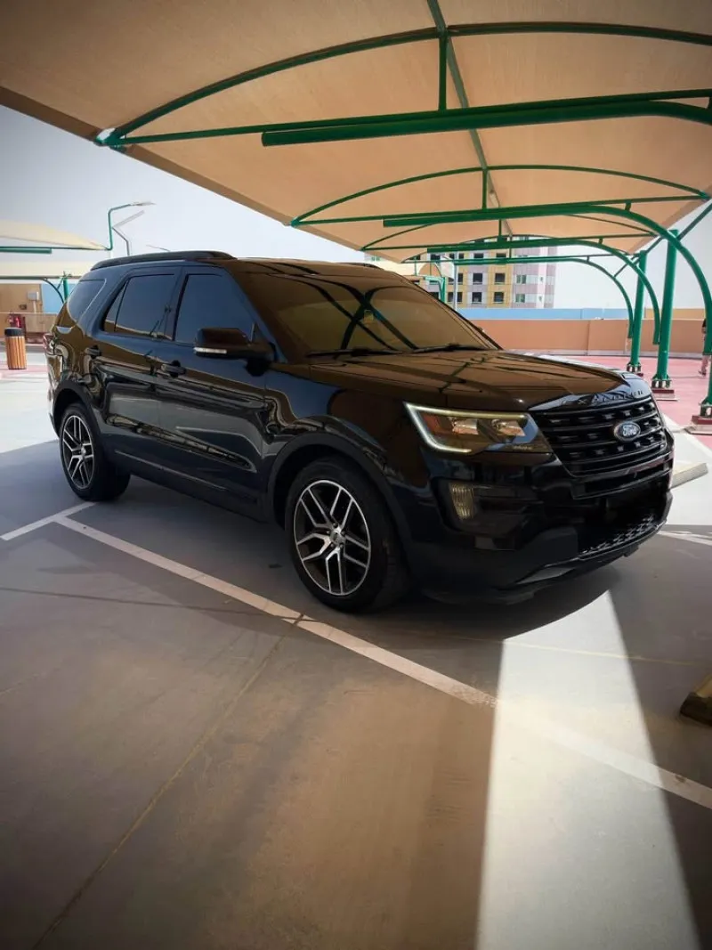 2016 Ford Explorer in Dubai