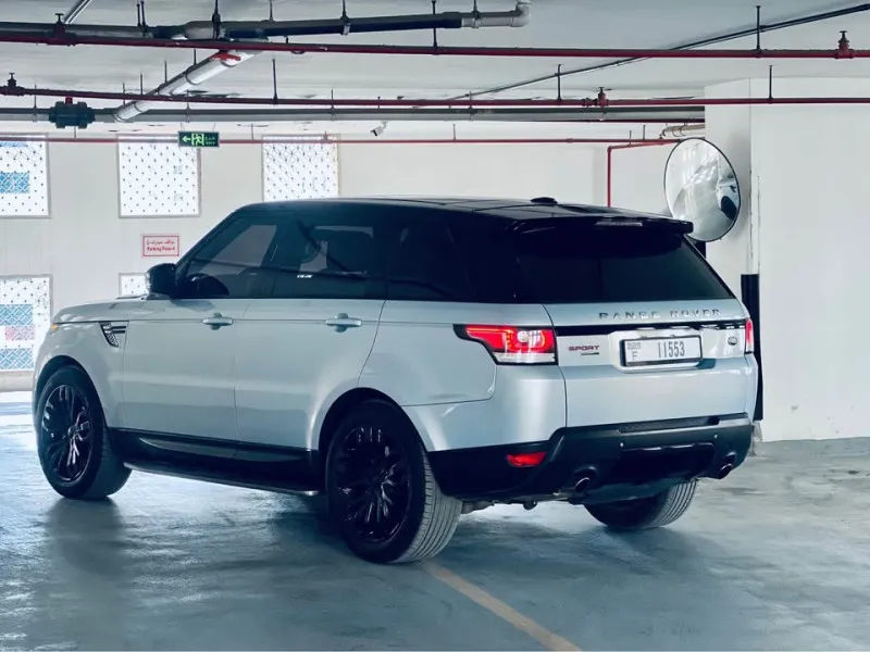 2016 Land Rover Range Rover Sport in Dubai
