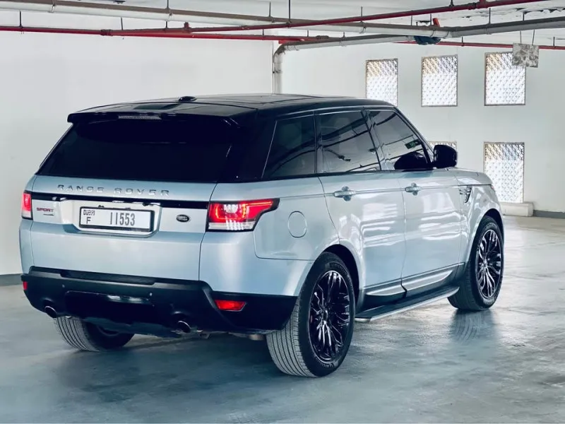 2016 Land Rover Range Rover Sport in Dubai