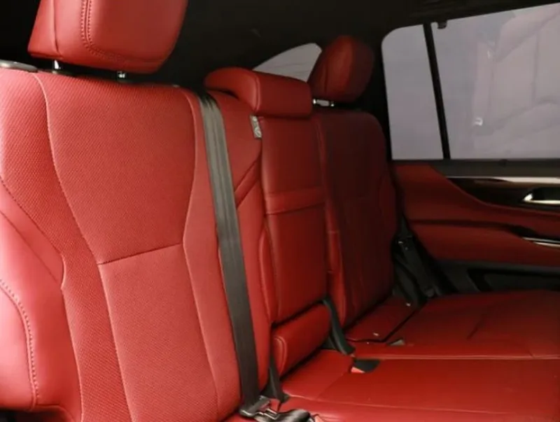 2025 Lexus LX 700 in Dubai