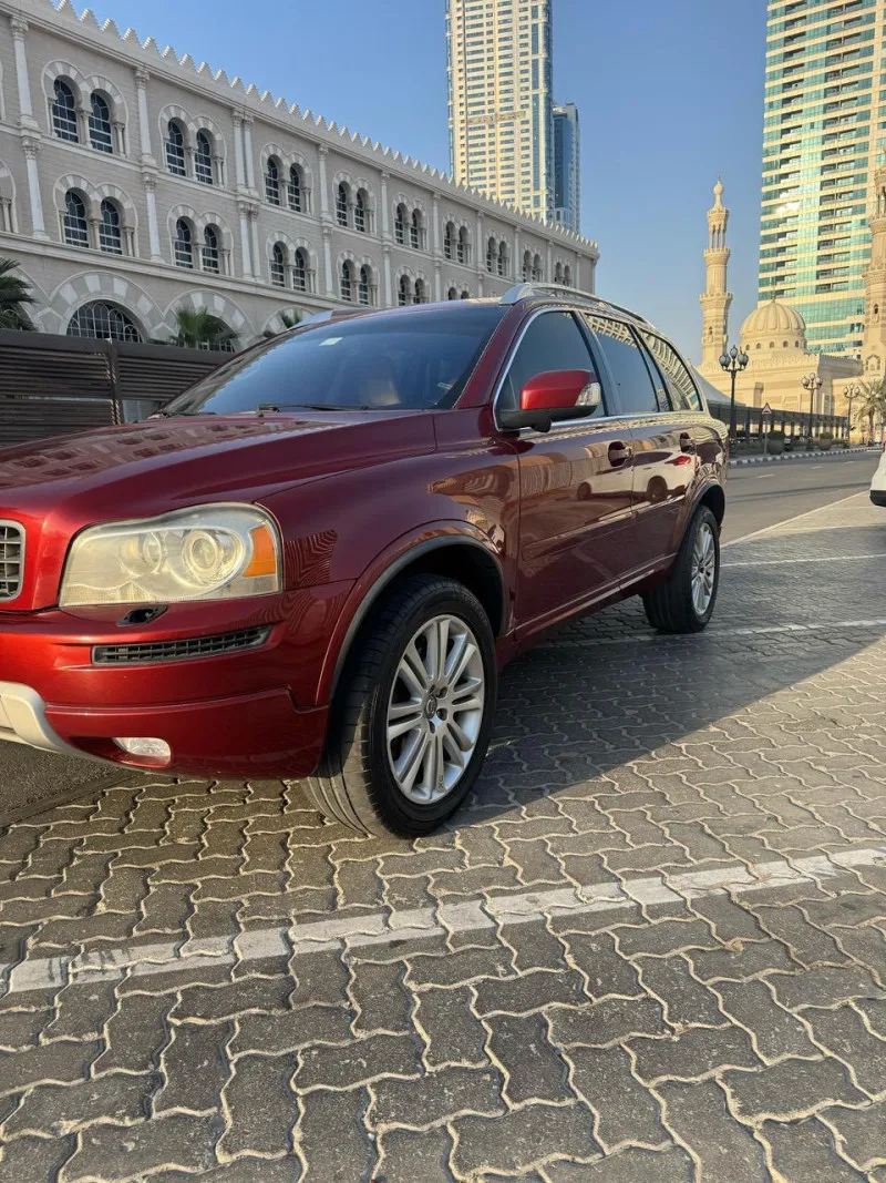 2014 فولفو اكس سي ٩٠ in Dubai