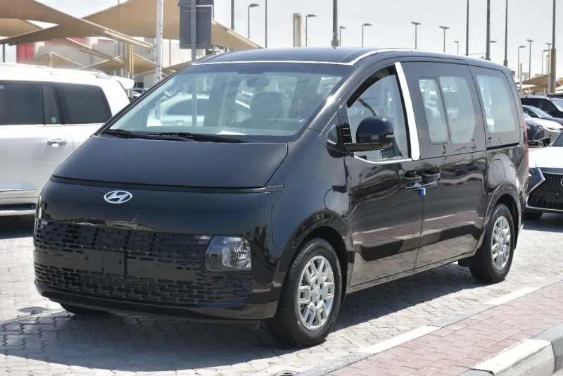 2024 Hyundai Staria in Dubai