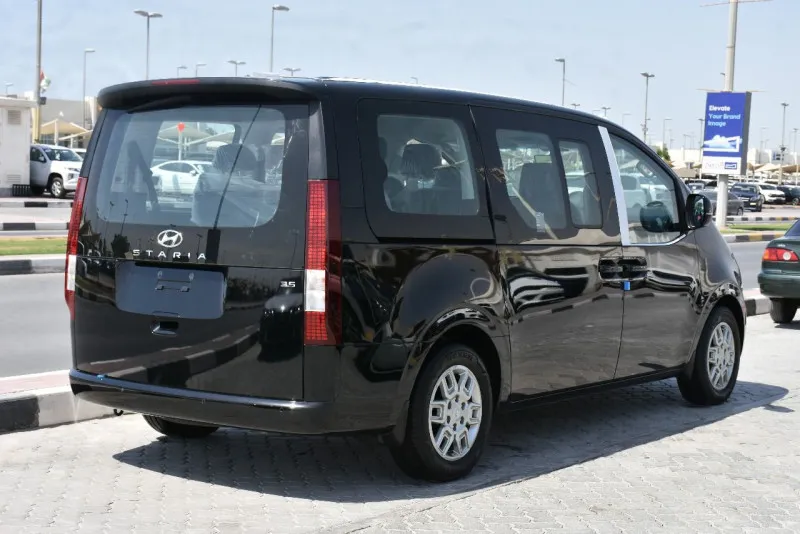2024 Hyundai Staria in Dubai