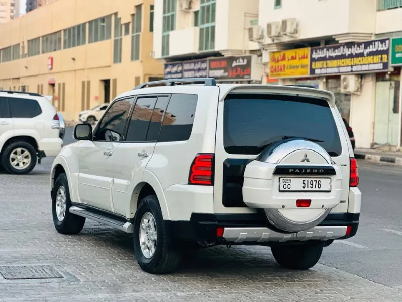 2008 ميتسوبيشي باجيرو in Dubai