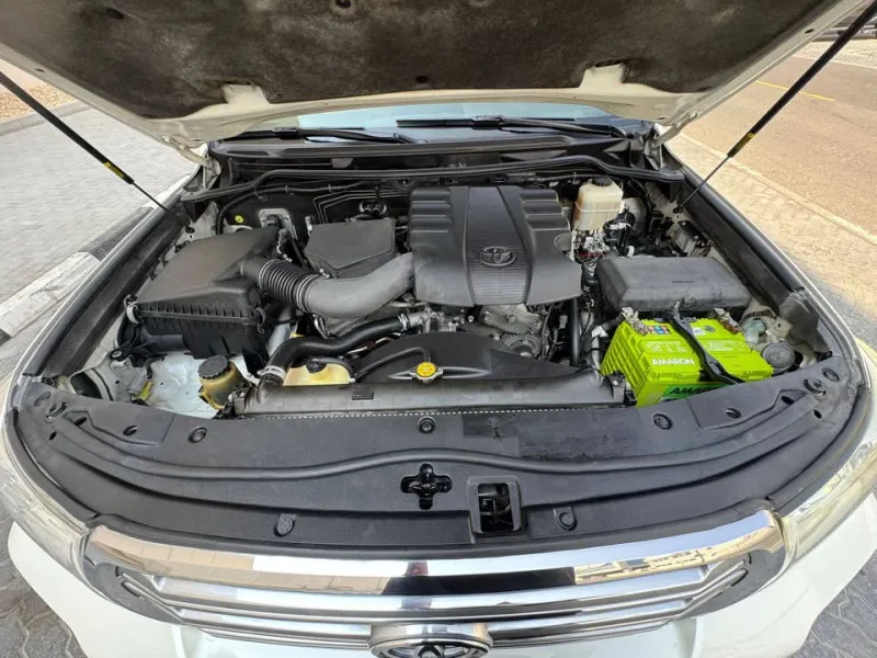 2015 Toyota Land Cruiser in Dubai