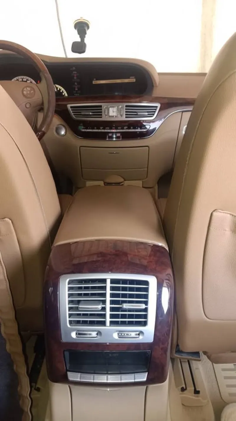 2009 Mercedes-Benz S-Class in Dubai