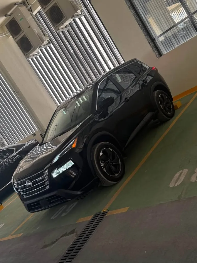 2024 Nissan Rogue in Dubai