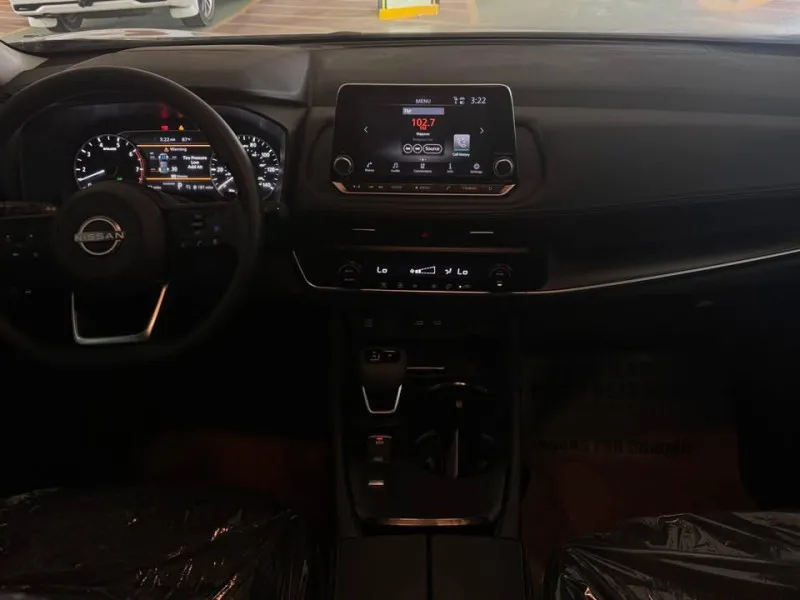 2024 Nissan Rogue in Dubai