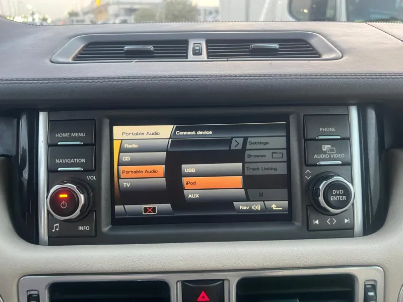 2011 لاند روفر رينج روفر in Dubai