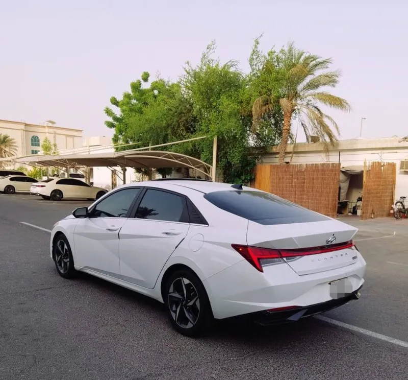 2022 Hyundai Elentra in Dubai