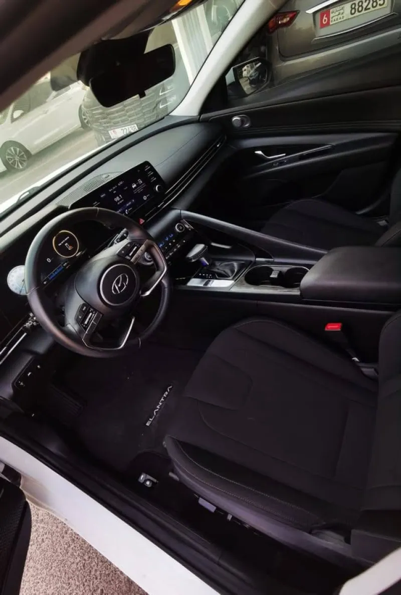 2022 Hyundai Elentra in Dubai