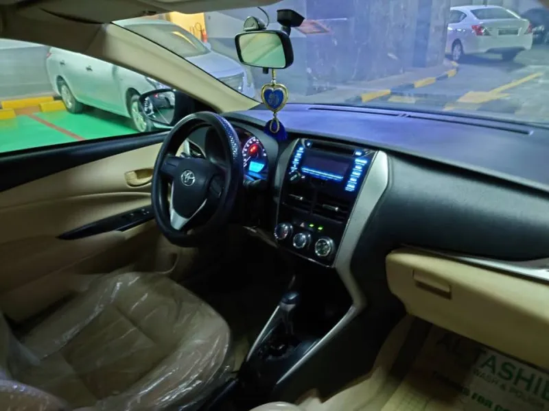 2019 تويوتا ياريس in Dubai