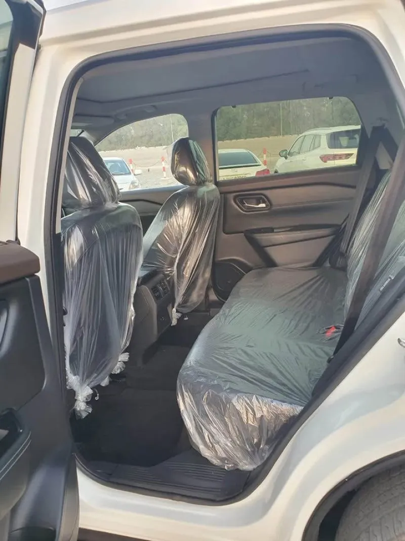 2023 Nissan Rogue in Dubai
