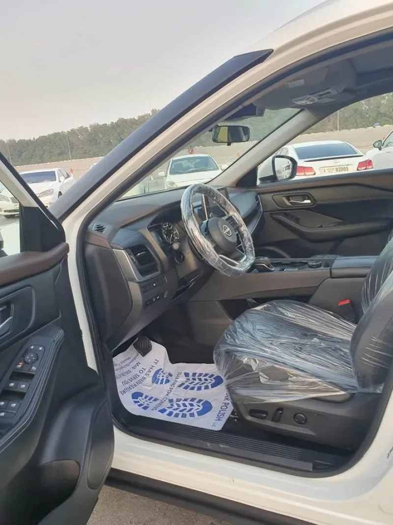 2023 Nissan Rogue in Dubai