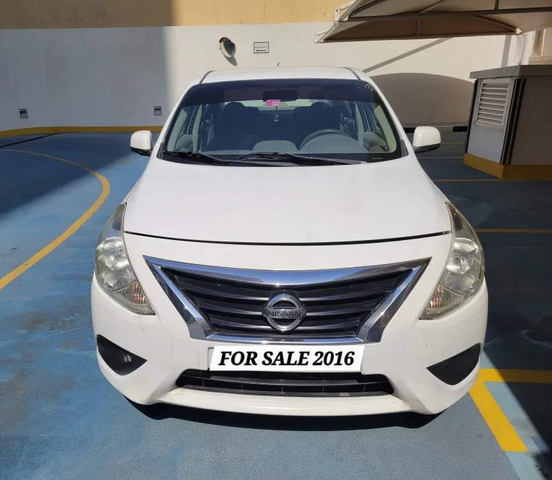 2016 نيسان صني in Dubai