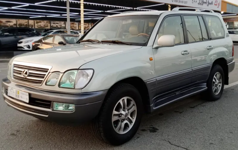 2005 لكزس أل أكس ٤٧٠ in Dubai