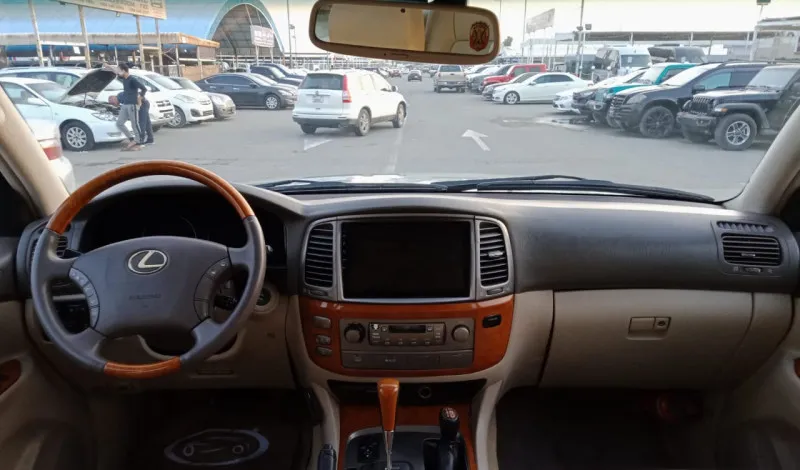 2005 لكزس أل أكس ٤٧٠ in Dubai