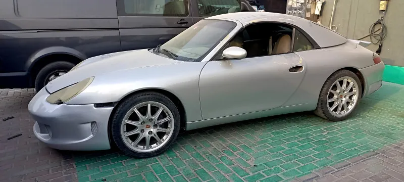 2000 Porsche 911 Carrera in Dubai