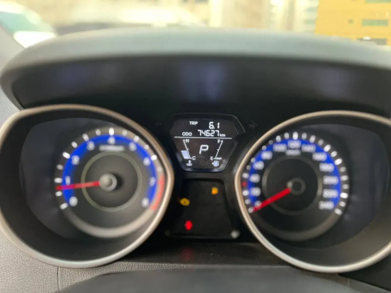 2012 Hyundai Avante in Dubai
