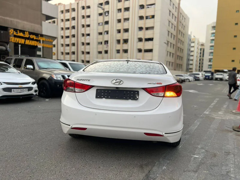 2012 Hyundai Avante in Dubai