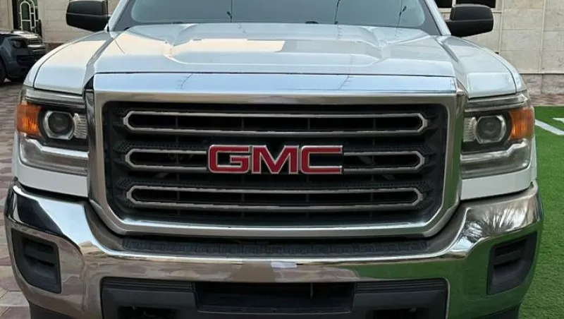 2017 GMC Sierra in Dubai