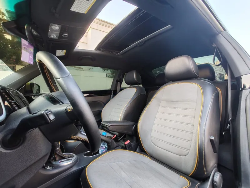 2016 Volkswagen Beetle in Dubai