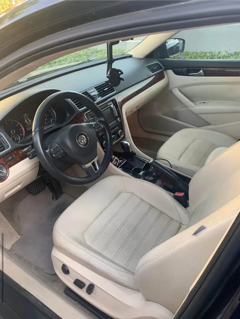 2012 Volkswagen Passat in Dubai