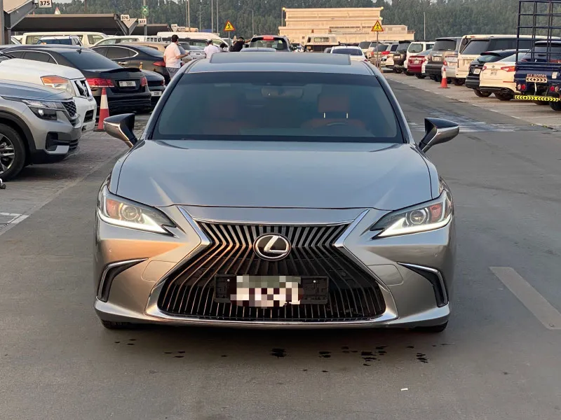 2019 لكزس ES - اي اس in Dubai