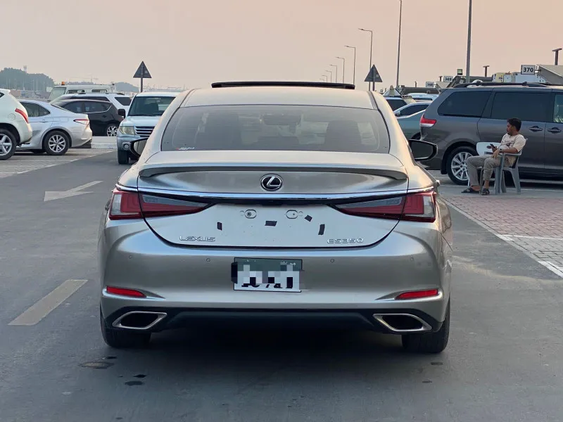 2019 لكزس ES - اي اس in Dubai