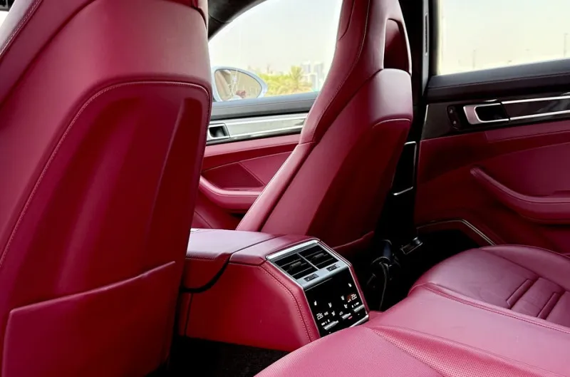 2022 Porsche Panamera in Dubai