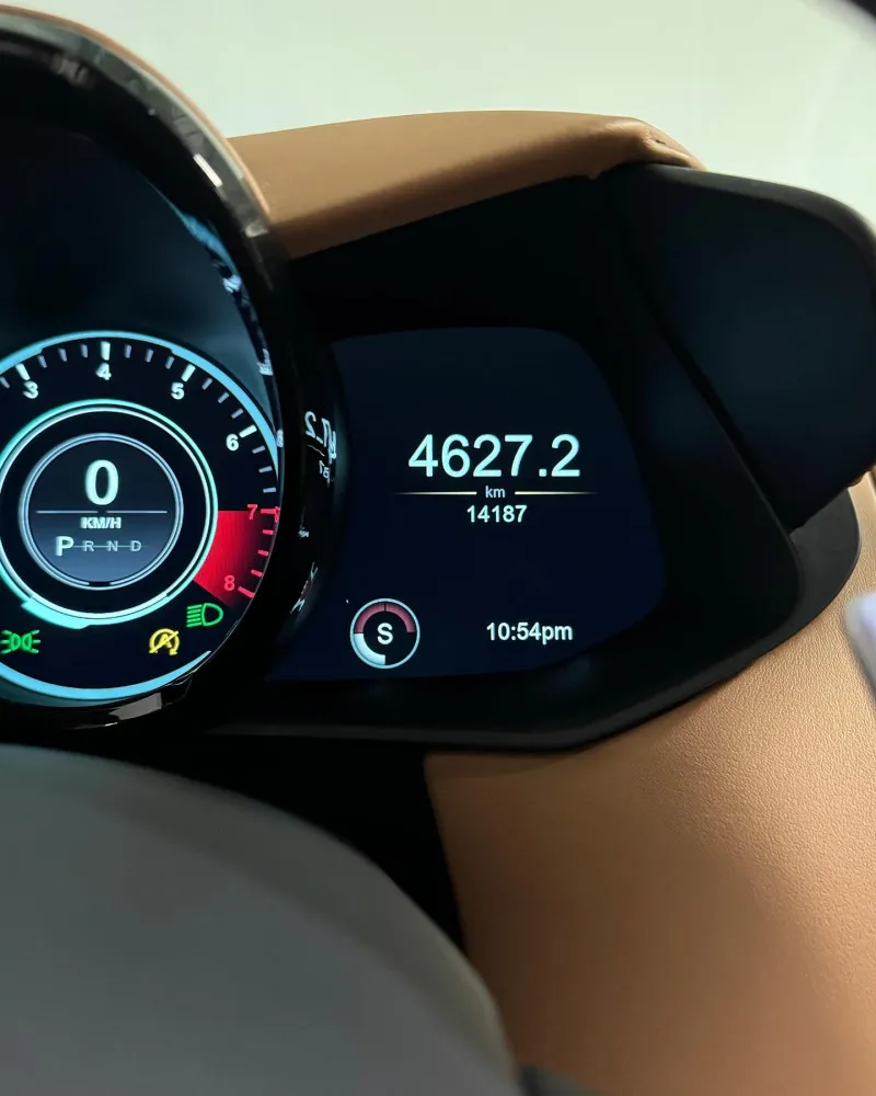 2020 Aston Martin Vantage in Dubai