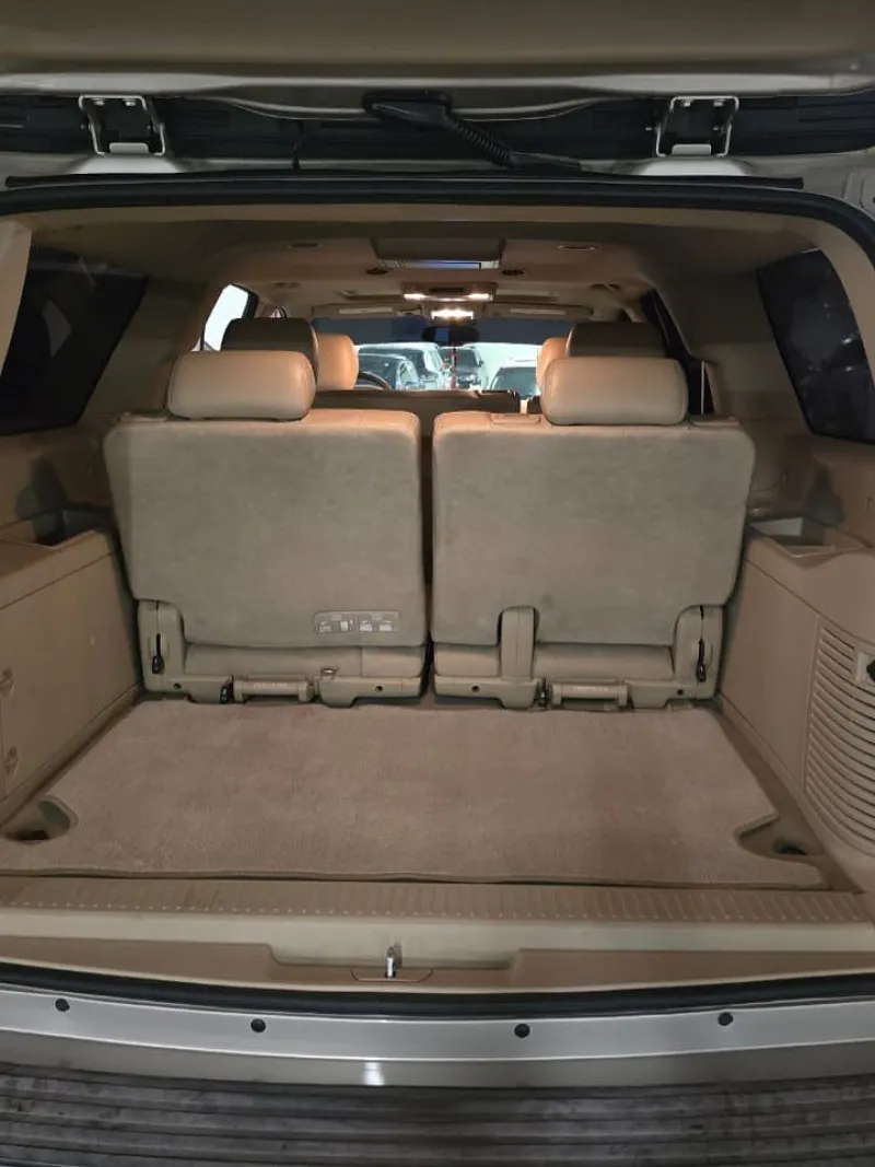2013 Chevrolet Suburban in Dubai