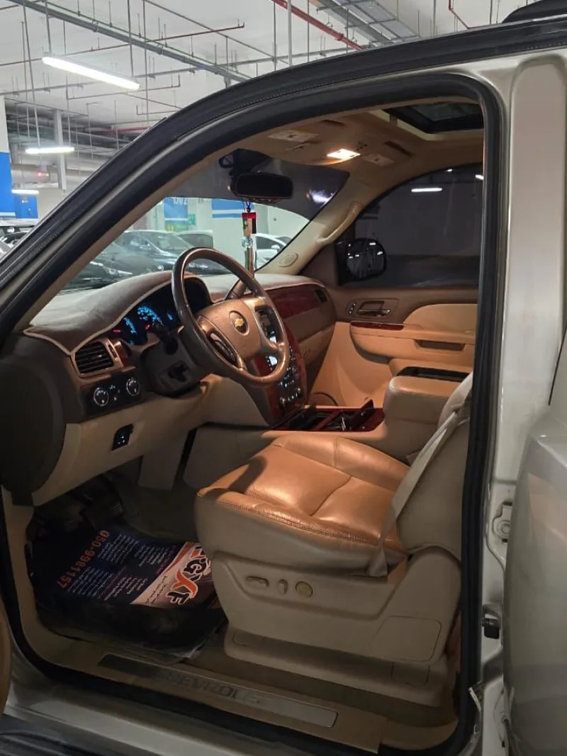 2013 Chevrolet Suburban in Dubai